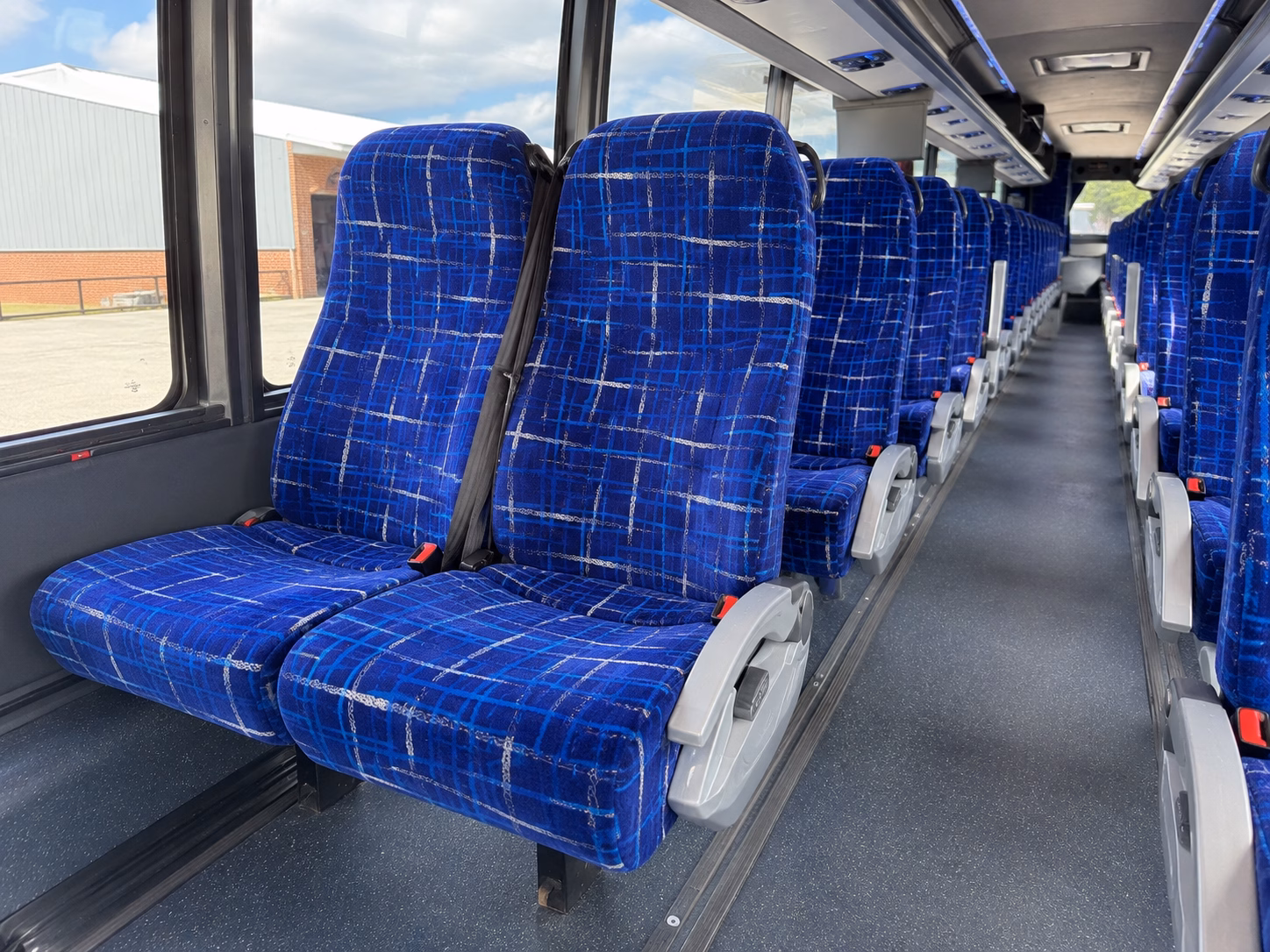 keep every guest on schedule with hotel shuttle loops through rio rancho